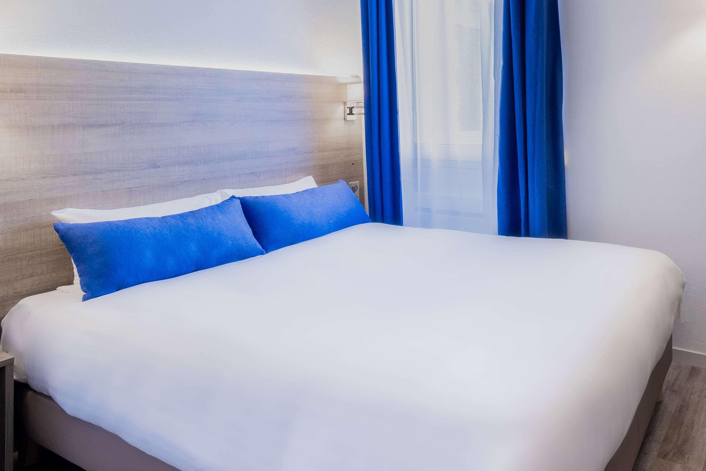 Hotel Le Circuit Le Mans Luaran gambar
