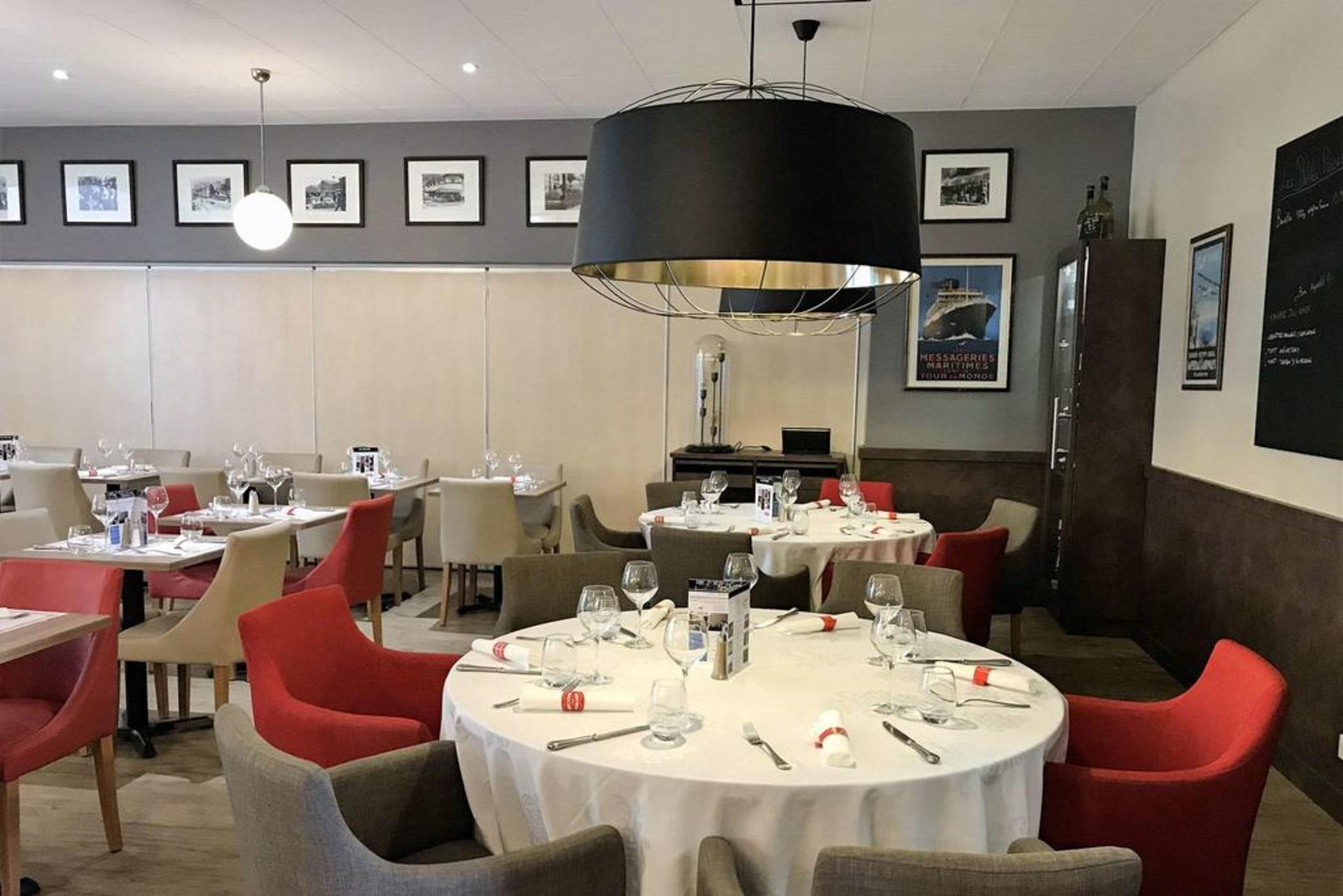 Hotel Le Circuit Le Mans Luaran gambar