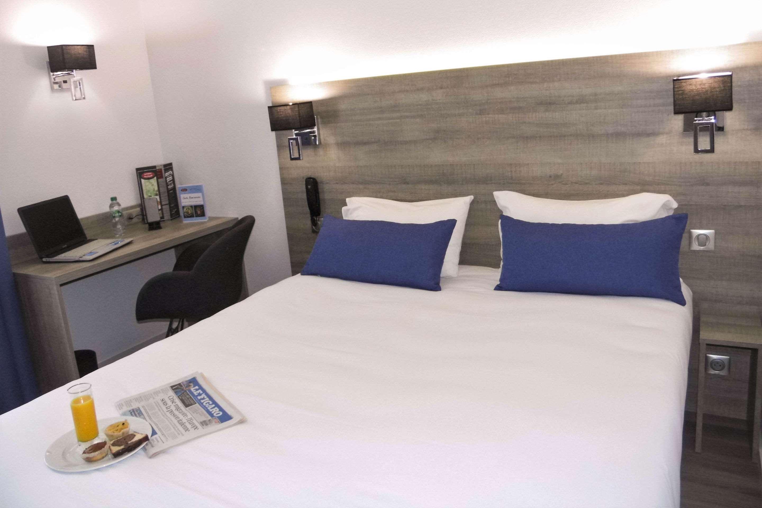 Hotel Le Circuit Le Mans Luaran gambar