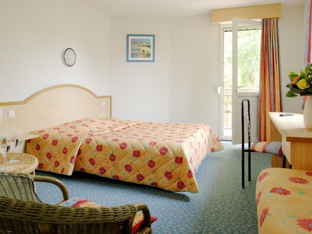 Hotel Le Circuit Le Mans Luaran gambar